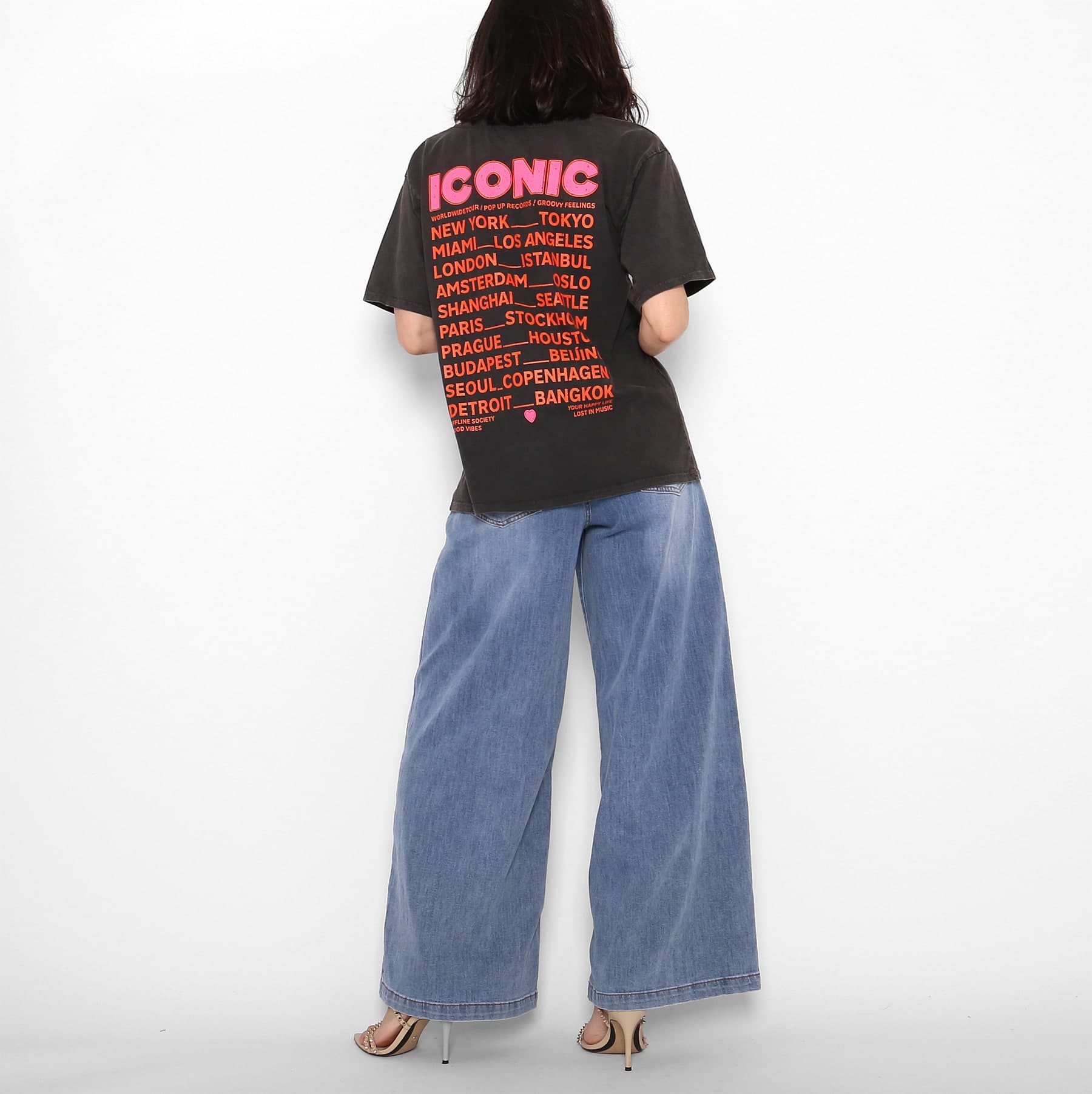 Camiseta Iconic Negra — foto 2
