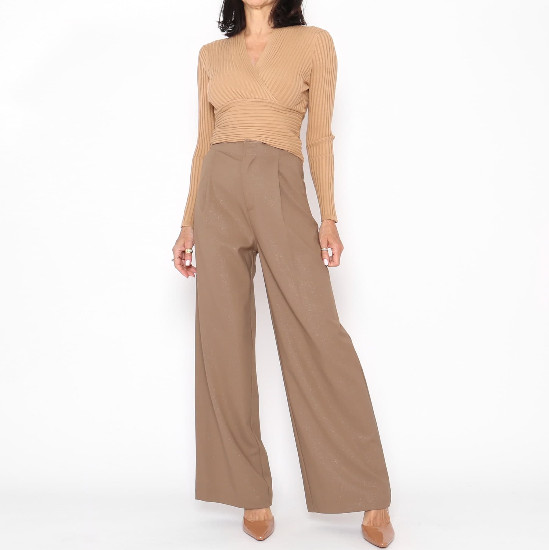 Pantalón Brillos Camel — foto 2
