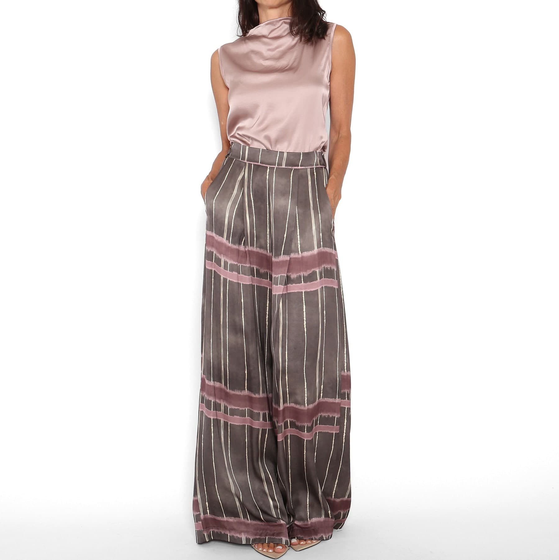 Pantalón Rayas Satinado Gris — foto 2