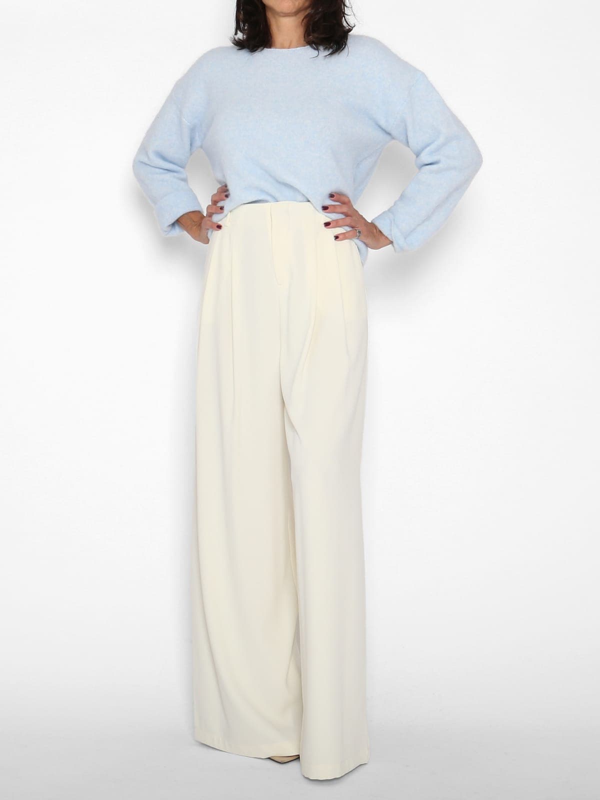 Pantalón Fluido Pinzas Blanco — foto 2