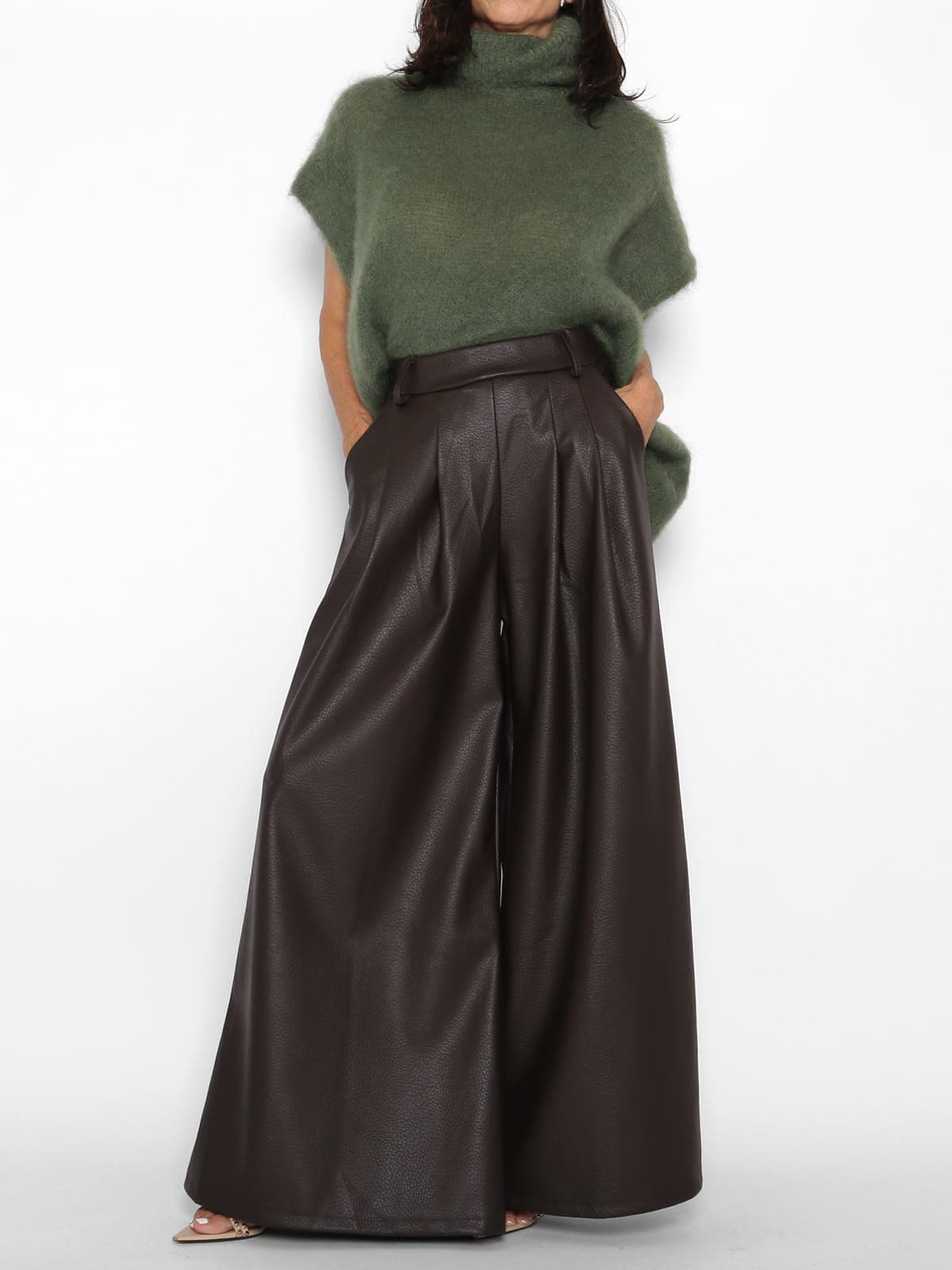 Pantalón Ecopiel Chocolate — foto 2