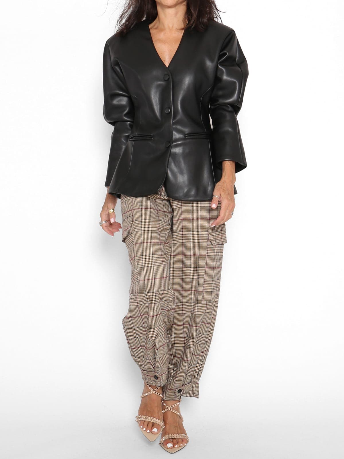 Chaqueta Piel Negra Entallada — foto 3